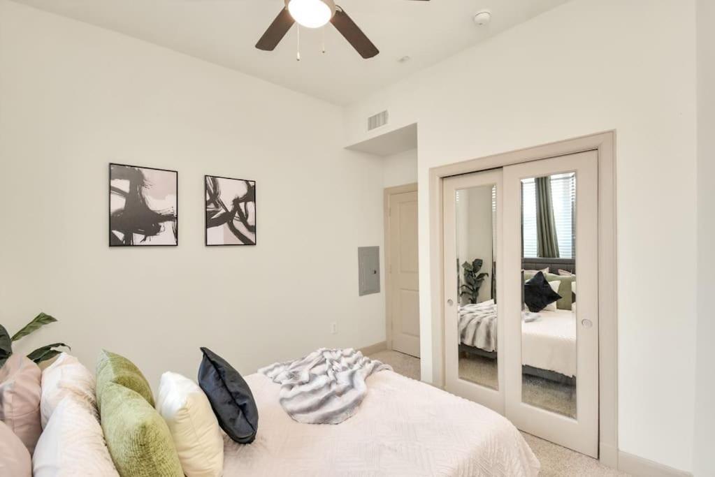 Daire Lux Mid-rise Walking Distance To Nrg Stadium *
